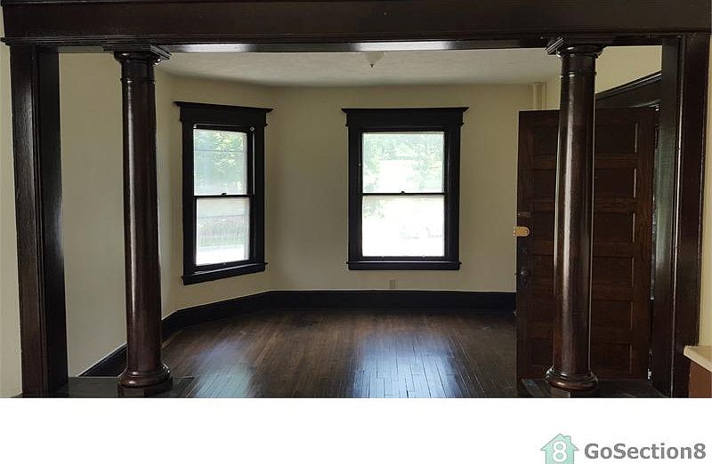 2nd image of 1001 Lodi St