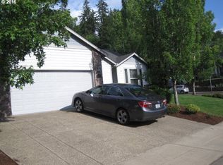 2267 33rd St, Springfield, OR 97477