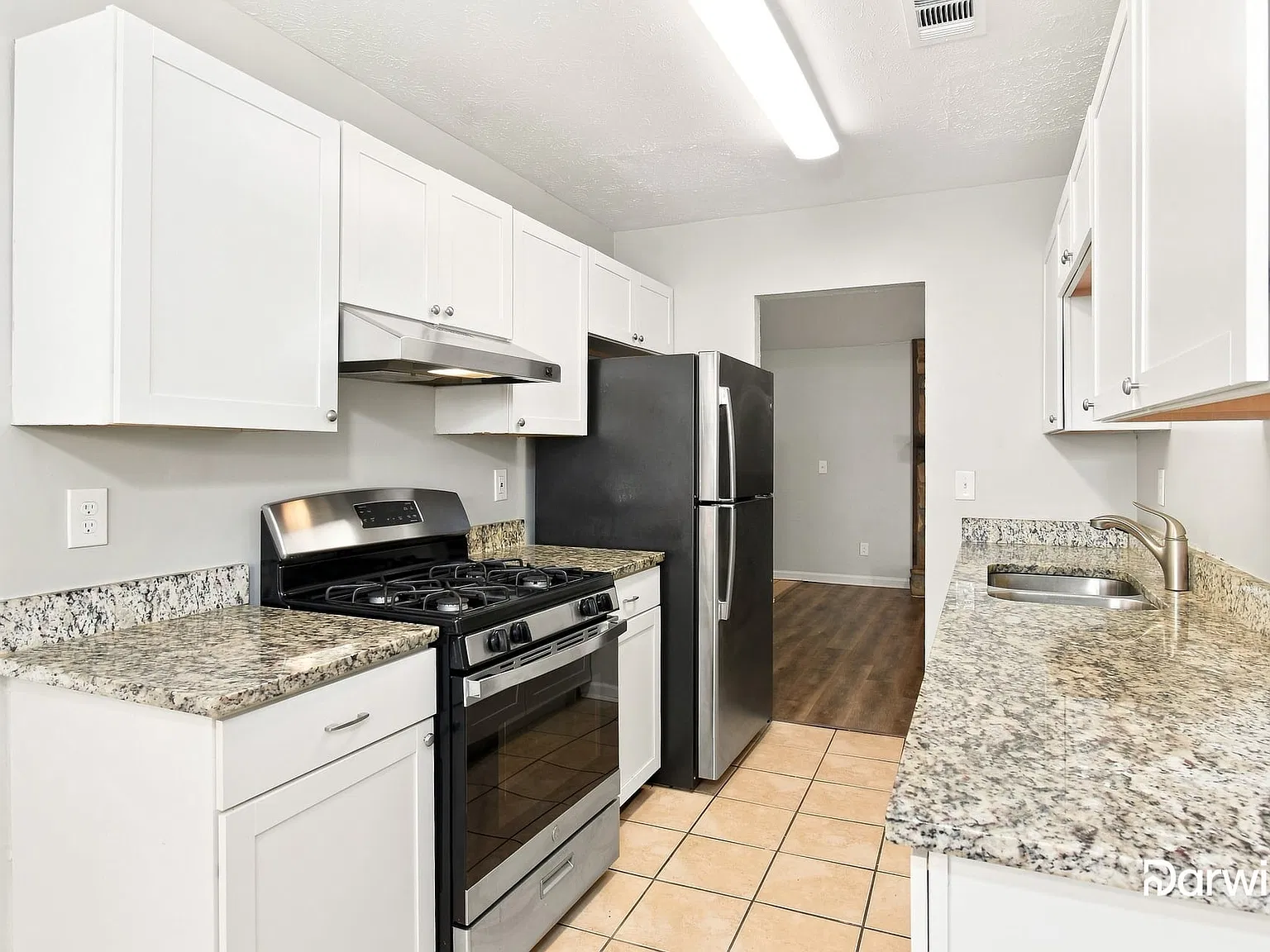 3 bed, 2.0 bath, 1324 sqft, $1,885 — Photo 4