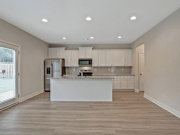 3rd image of 103 Chase Landing Dr #113
