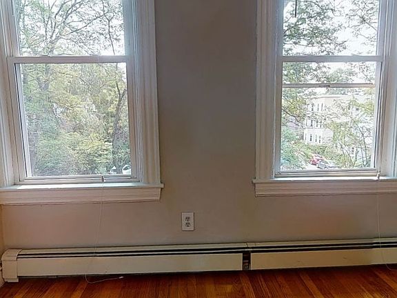 5th image of 25 Elmer St #22645R