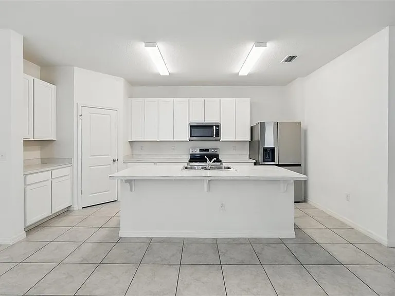1187 Papaya Cir — Photo 14