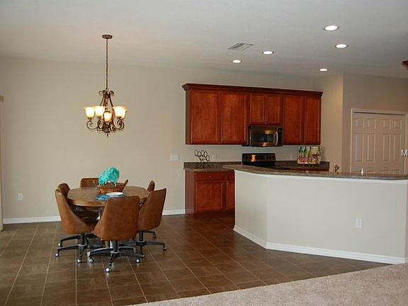 5th image of 4440 Strathmore Dr