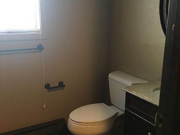 5th image of 2417 W Henry St APT A