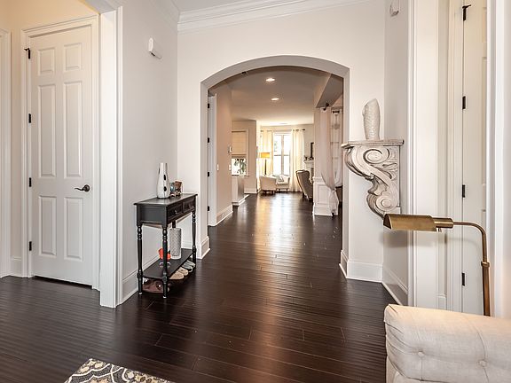 4th image of 14930 Creeks Edge Dr