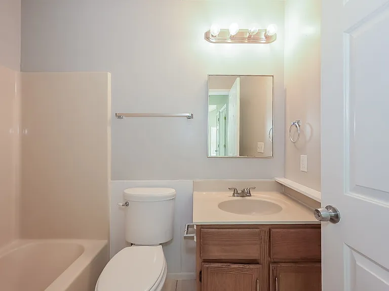 121 Lee Ct — Photo 14