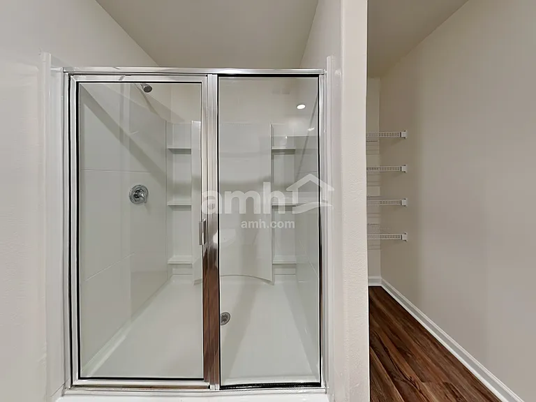 2054 Southlea Dr — Photo 15
