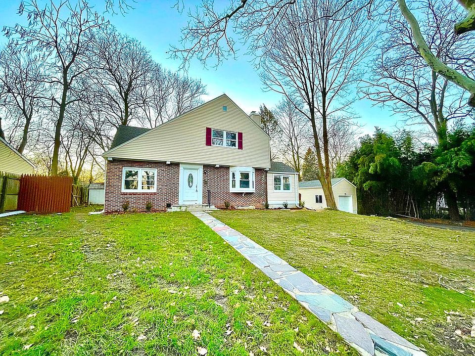 1st image of 13 Patton Dr