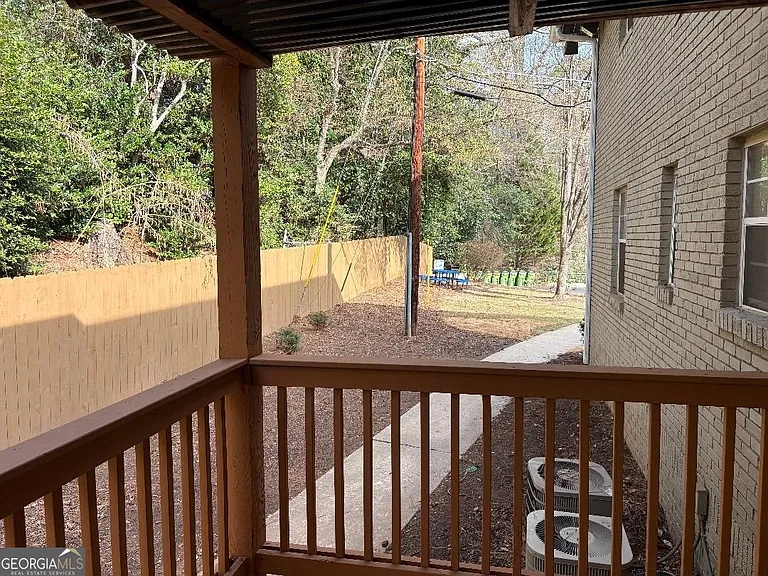 1647 Briarcliff Rd NE — Photo 9