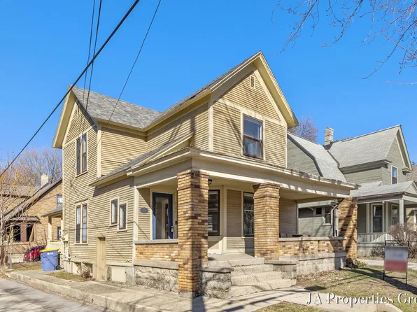 921 Fairmount St SE, Grand Rapids, MI 49506