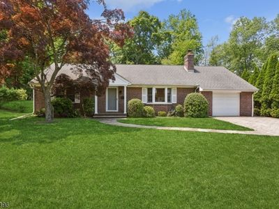 48 Grove Ave, Verona, NJ, 07044