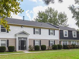 Sparrows Point Townhomes and Apartments