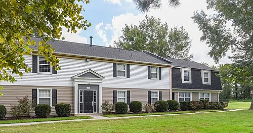 Sparrows Point Townhomes and Apartments Photo 1