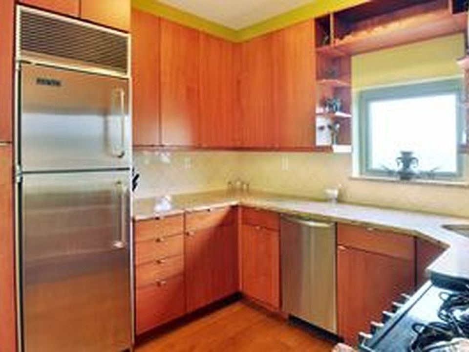 1st image of 383 Carlton Ave APT 5W