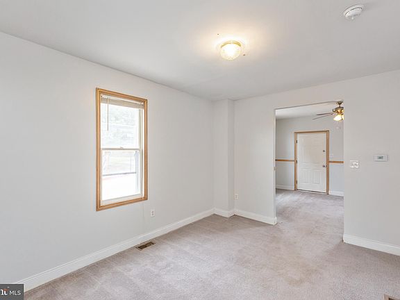 5th image of 441 Carrolton Ave