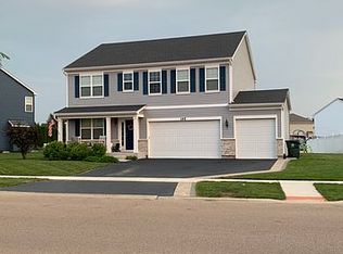 145 Willowwood Dr N, Oswego, IL 60543