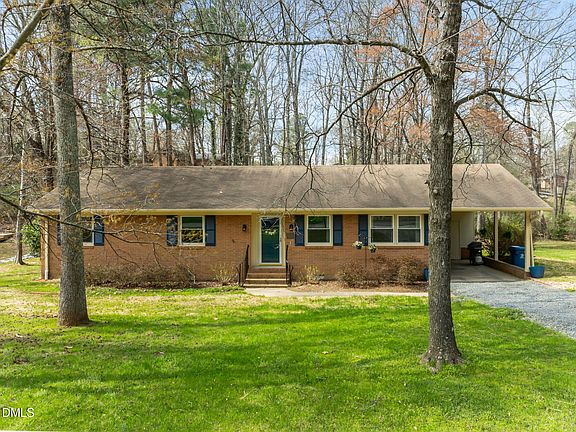 2nd image of 2415 Sparwood Dr