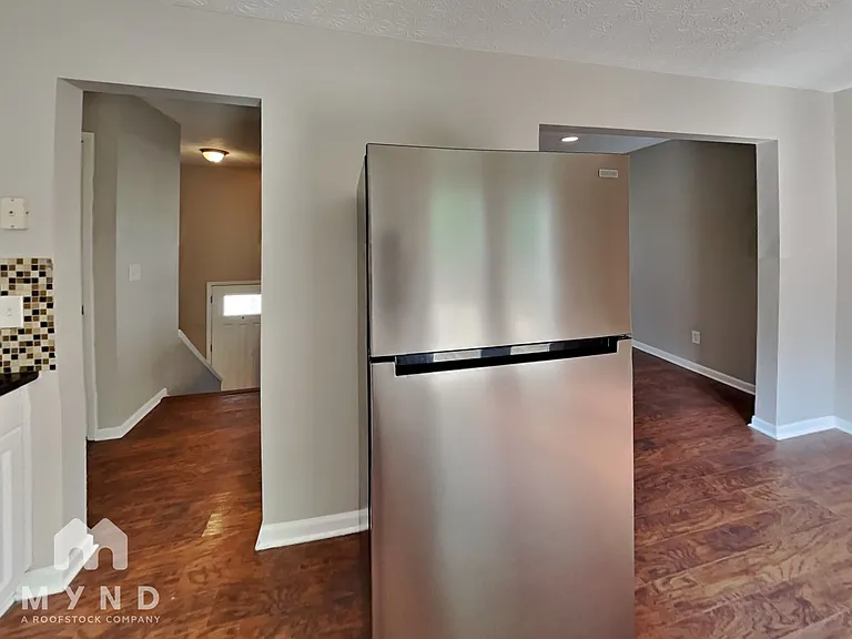 830 Upwoods Dr — Photo 7