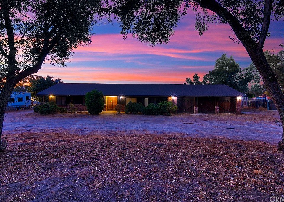 1st image of 30898 Apricot Ave