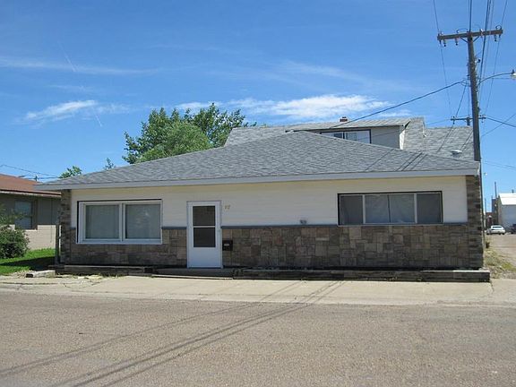 2nd image of 117 7th St S