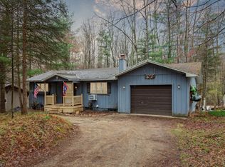 8281 Pine Tree Trl, Stanwood, MI