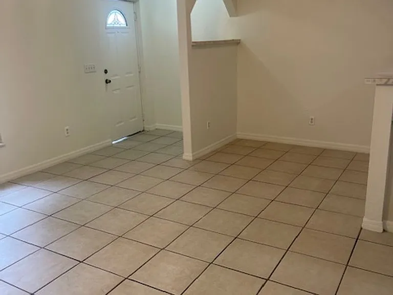 1515 Oleander Ave — Photo 13