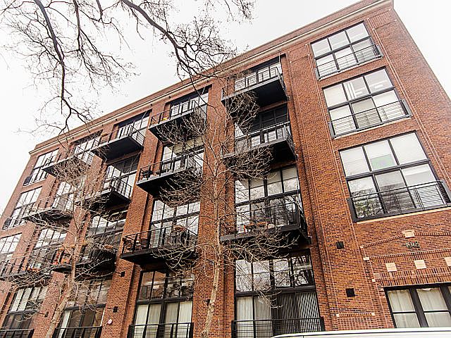 1st image of 1935 N Fairfield Ave APT 309