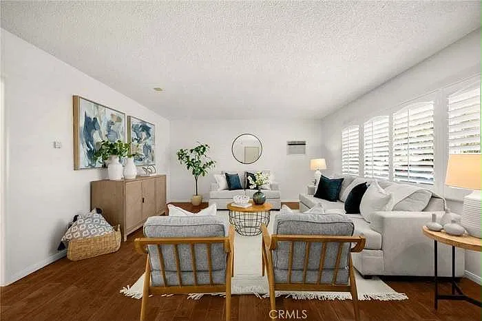 2 bed, 1116 sqft, $2,500 — Photo 4
