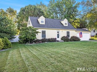 7000 Adaridge Dr SE, Ada, MI 49301