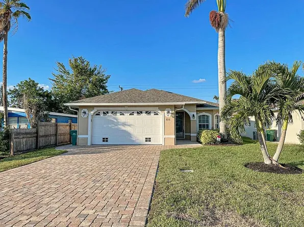 815 96th Ave N, Naples, FL 34108