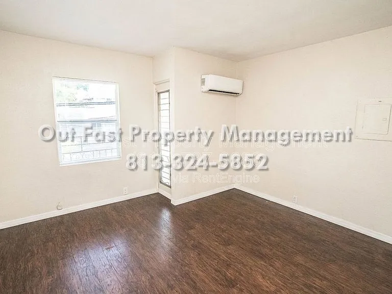 537 2nd St N #C — Photo 12