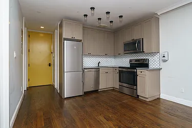 60-80 Myrtle Avenue, #2E