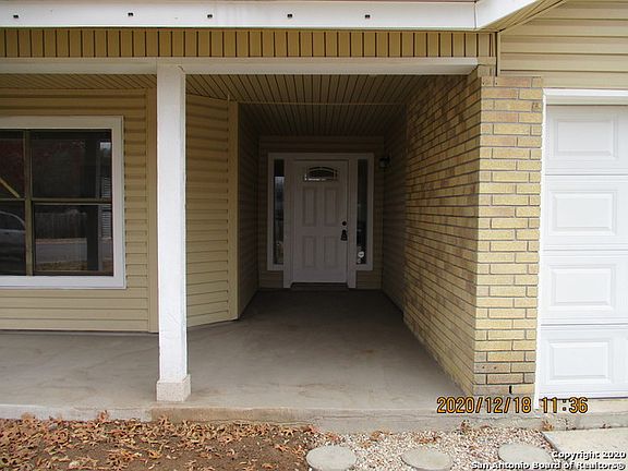 2nd image of 5815 Larkdale Dr