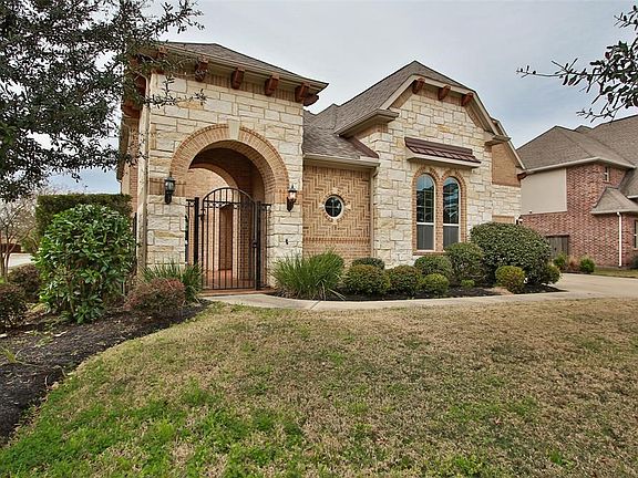 2nd image of 13650 Oak Lake Bnd
