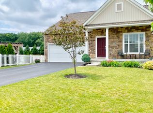 2126 English Turn Dr, Grove City, OH 43123