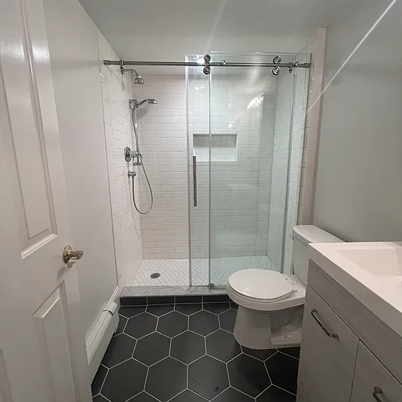 571 E Broadway #1 — Photo 9