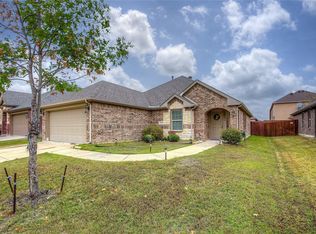 1404 Castle Creek Dr, Little Elm, TX 75068