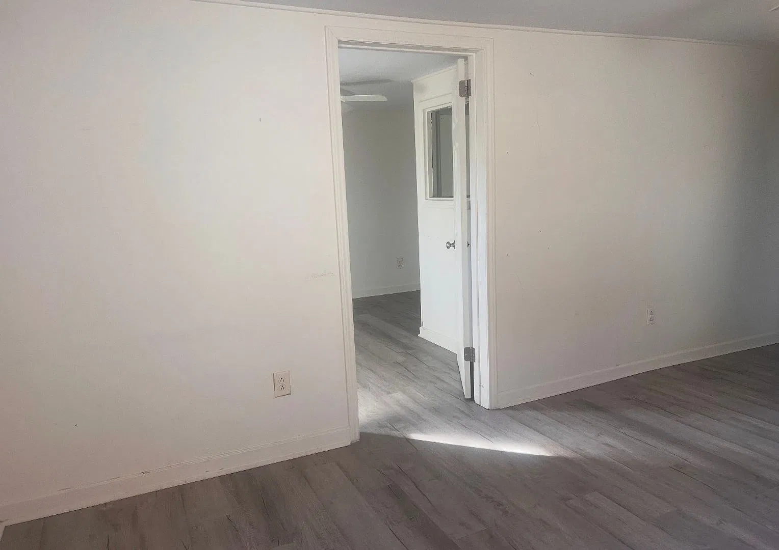 1 bedroom, 1 bathroom house available — Photo 4