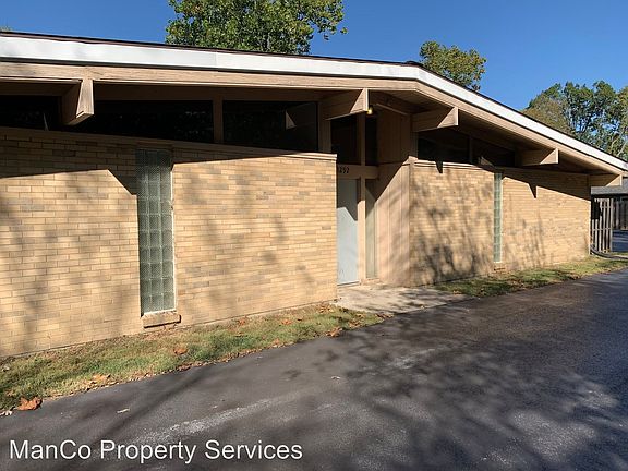 3rd image of 3292 Wilmington Pike APT 2