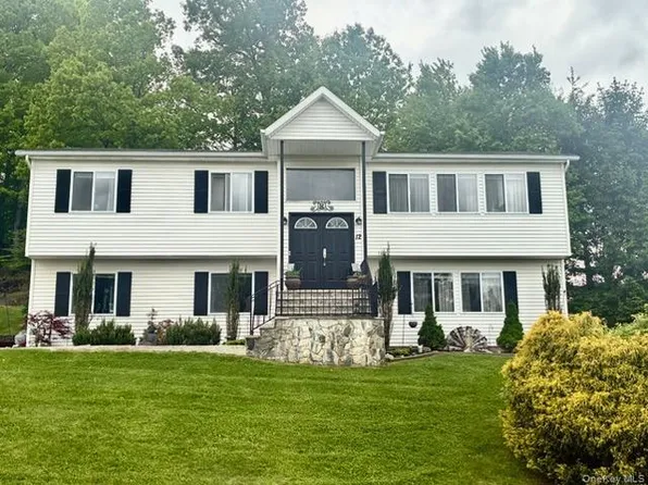 12 Louis Donato Drive, Garnerville, NY 10923