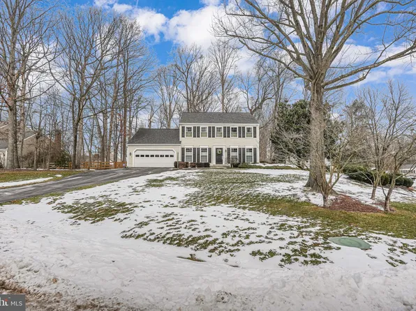 3248 Chancellor Dr, Woodbridge, VA 22192