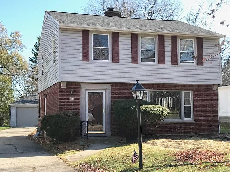 2nd image of 8028 N Whitney Rd