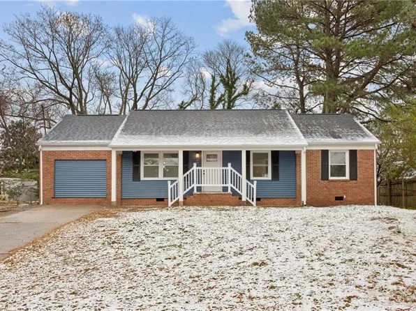 426 Nicewood Dr, Newport News, VA 23602