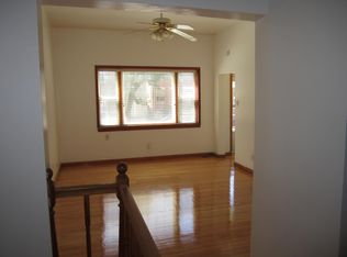 548 W 37th St, Chicago, IL 60609