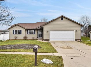 118 Campion Dr, Evansville, WI 53536