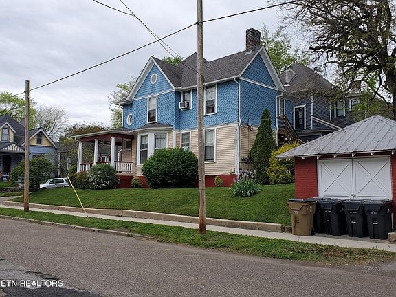 2nd image of 702 Luttrell St