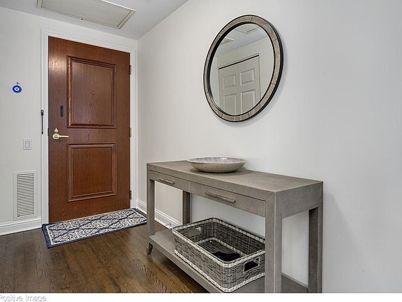 3rd image of 25 E Superior St APT 1301