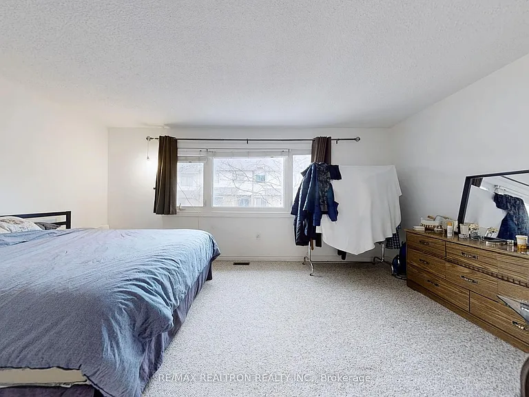 99 Widdifield Ave — Photo 5