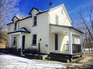 480 Taylor Dr, East Stroudsburg, PA 18301