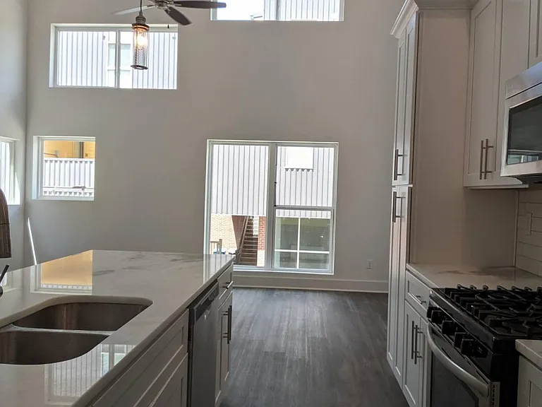 113 Highland Park Ln — Photo 28